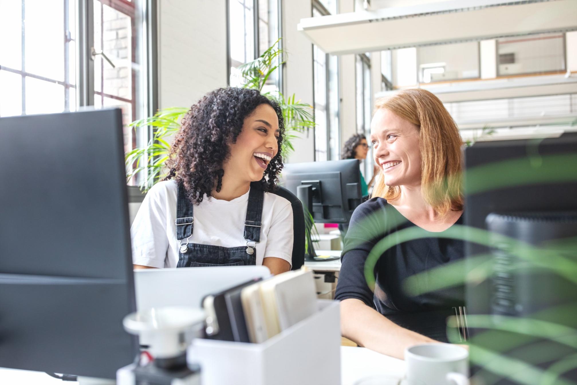 Рабочее пространство технического специалиста с мониторингом баз данных